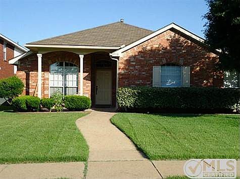 4th image of 2516 Johnson Dr