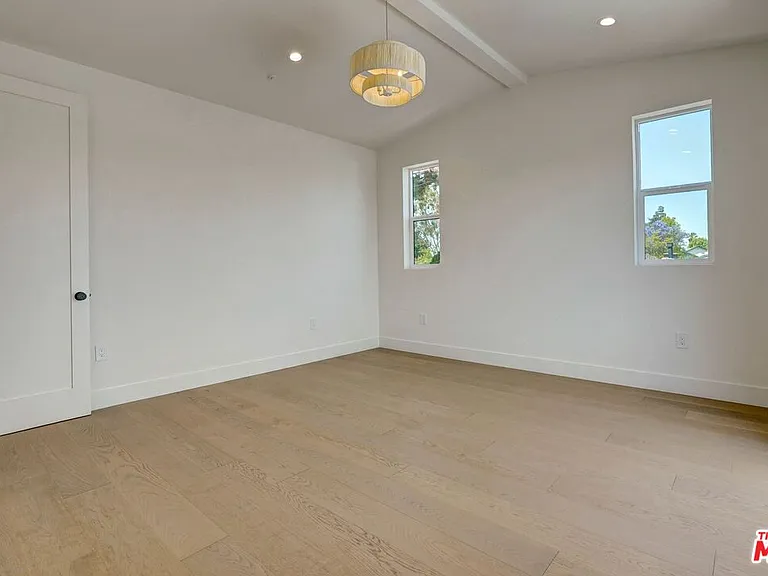 4720 Marshall Dr — Photo 14