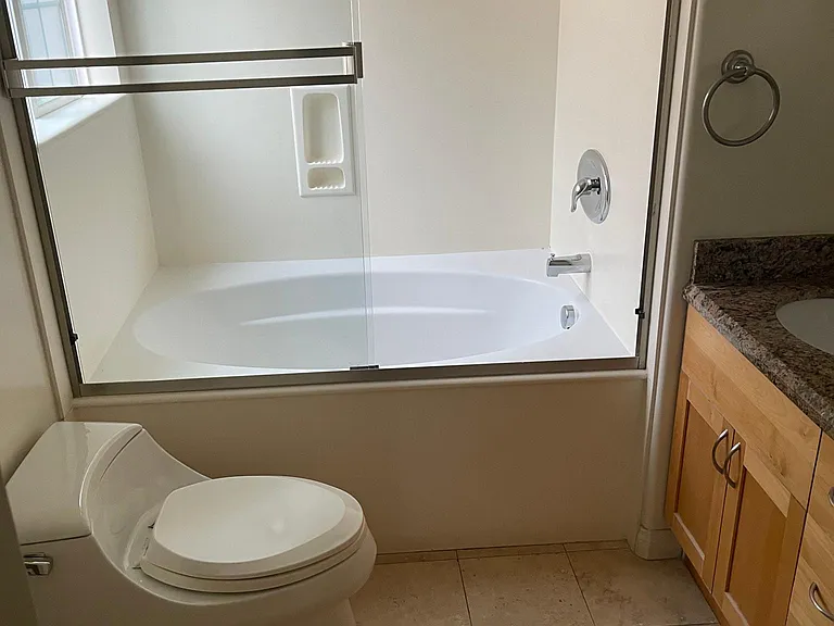 3953 Riviera Dr — Photo 12