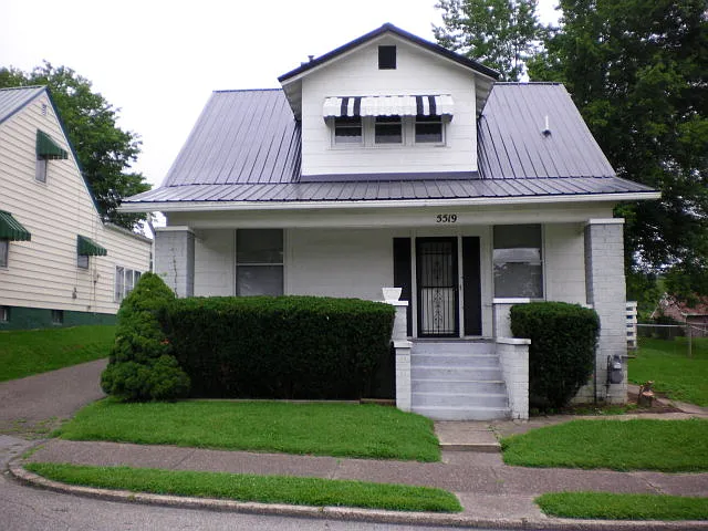 5519 Auburn Ave photo 1