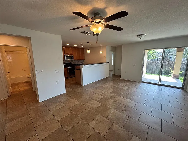 8901 Stambourne St — Photo 3