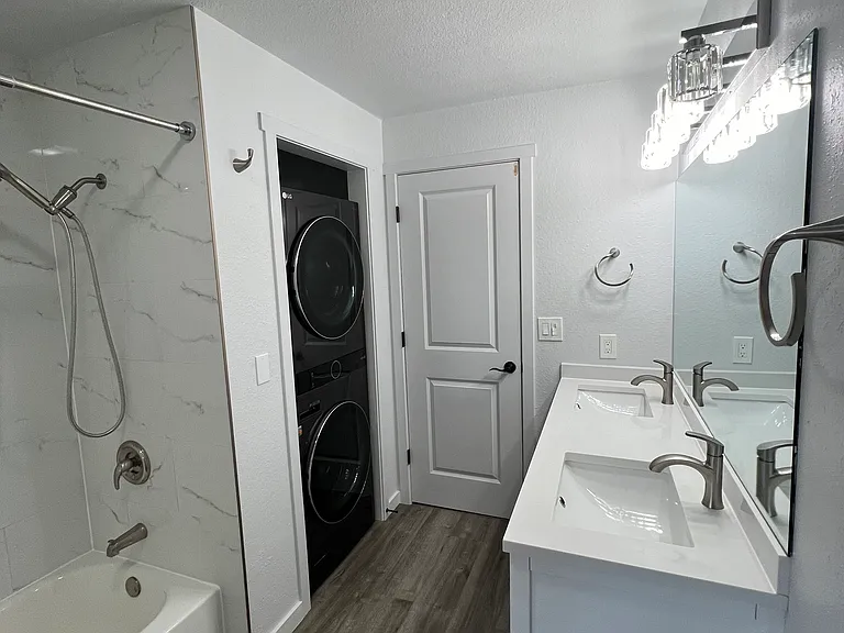 19215 15th Ave NE #103 — Photo 20