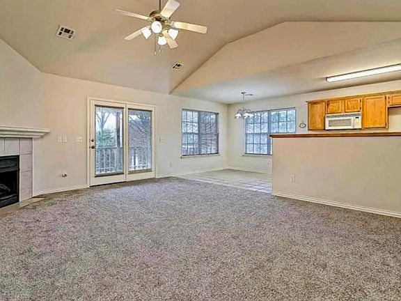 5th image of 32 Watson Dr