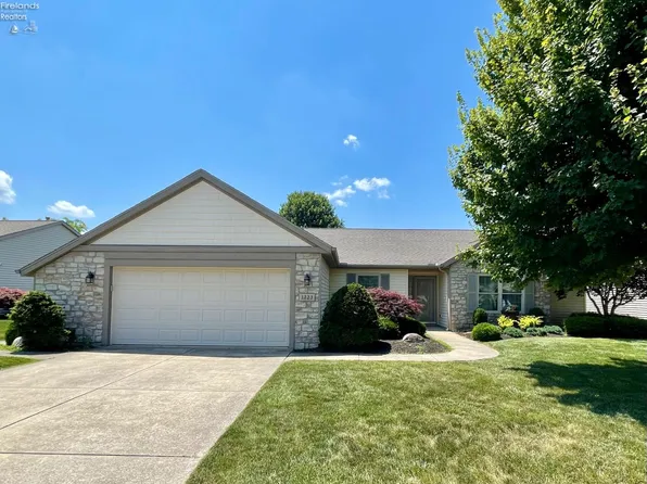 1723 Lake Forest Dr, Huron, OH 44839