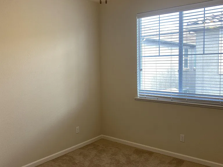 3925 Lookout Dr — Photo 36