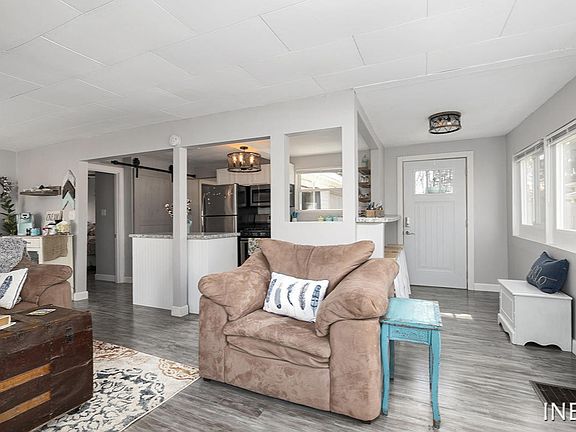 5th image of 1022 Kusterer Dr NW