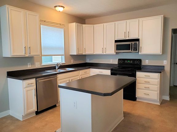 Kitchen! LOOK at all the space