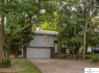 12961 Larimore Cir, Omaha, NE 68164