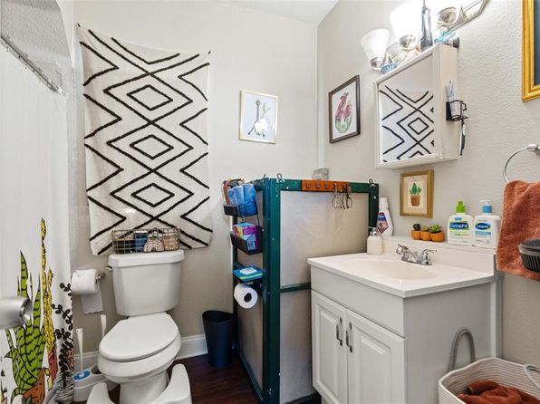 tampa-florida-2074605676 picture