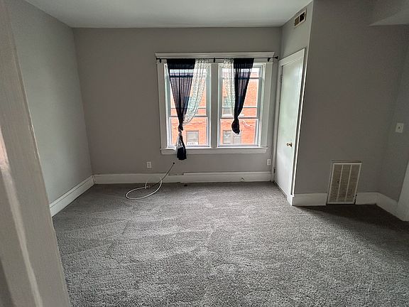 4th image of 11702 Buckeye Rd #11563352