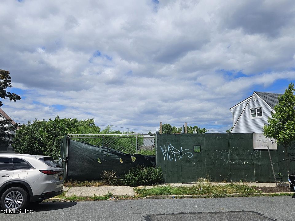 2nd image of 107 Brielle Ave
