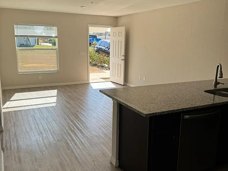 39 Walnut Run — Photo 4