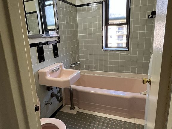 4th image of 144-45 35th Ave #5L