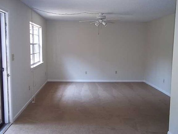 3rd image of 1200 Shoreline Dr #B