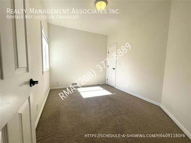 4336 N Chatterton Ave — Photo 12