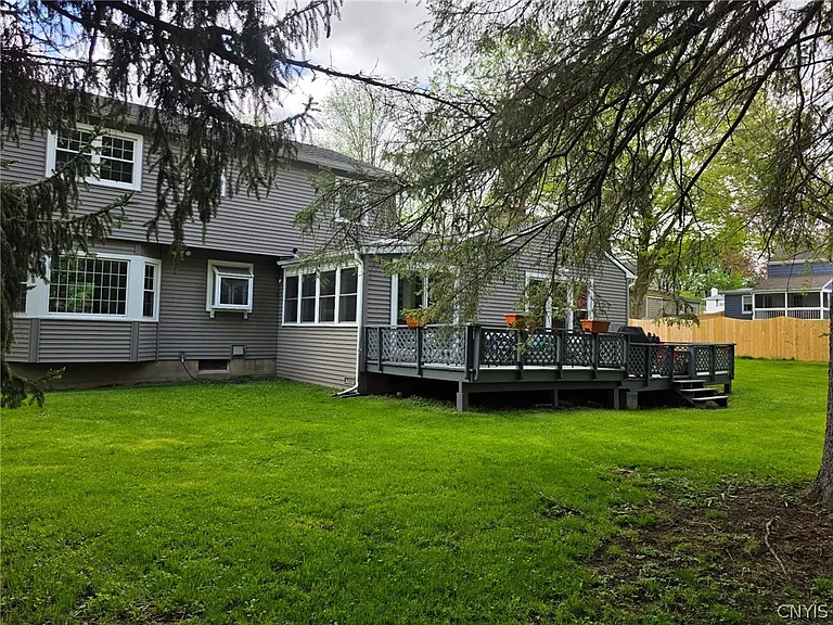 96 Charing Rd — Photo 33