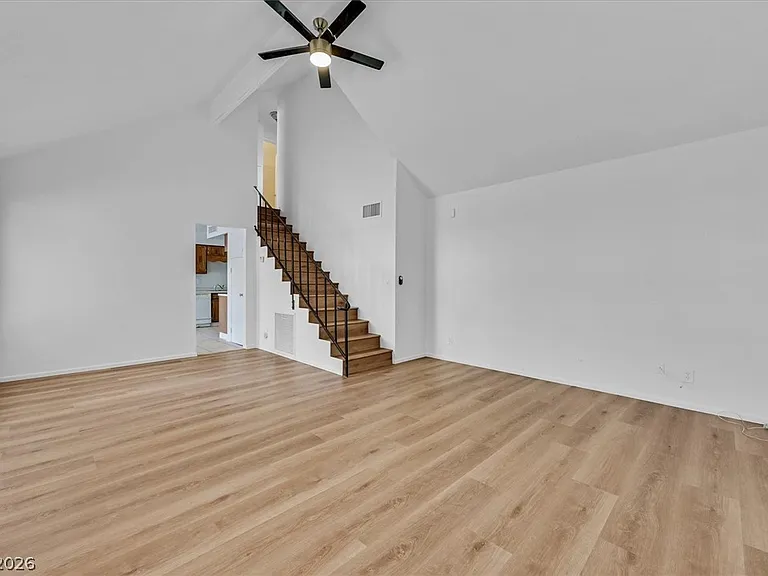 4474 Buena Vista Dr — Photo 3