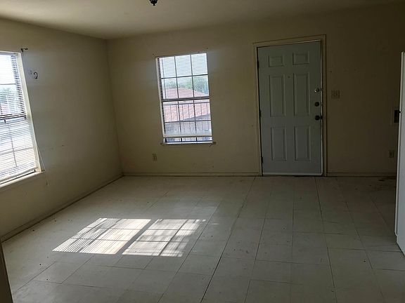 3rd image of 1501 Juanita Dr