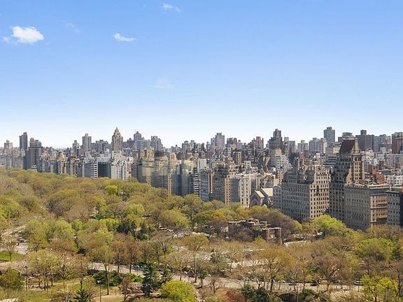 4th image of 106 Central Park S APT 29C