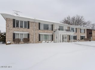 6562 Woodhall Dr APT 4, Sylvania, OH 43560