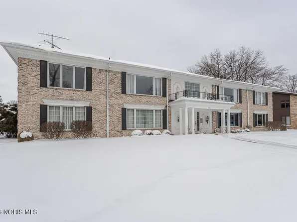 6562 Woodhall Dr APT 4, Sylvania, OH 43560