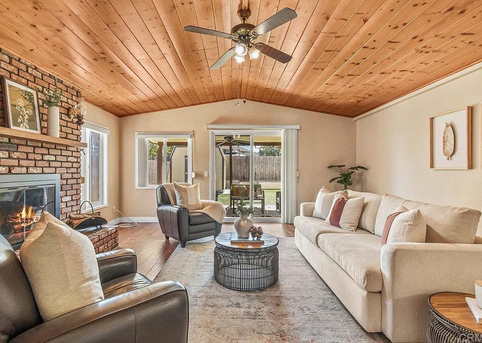 1st image of 1861 Thelborn Way
