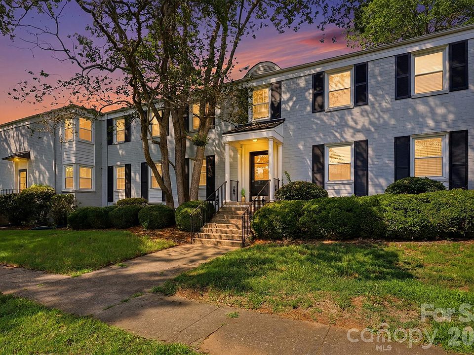 1st image of 216 Wakefield Dr APT A