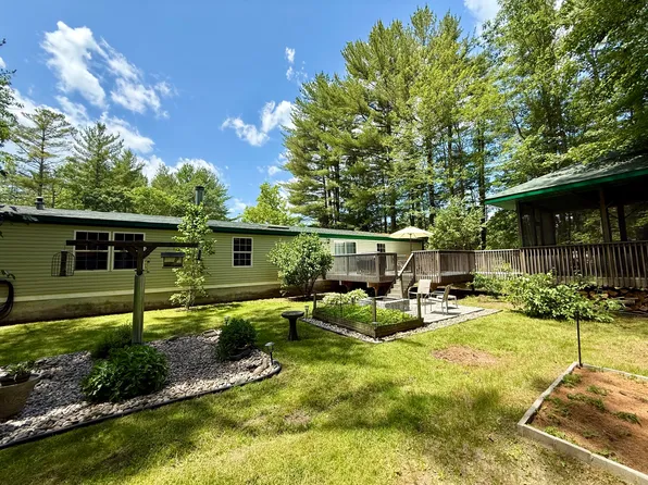 4 Downs Way, Plattsburgh, NY 12901