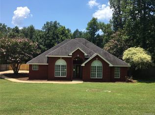 741 Richfield Rd, Deatsville, AL 36022