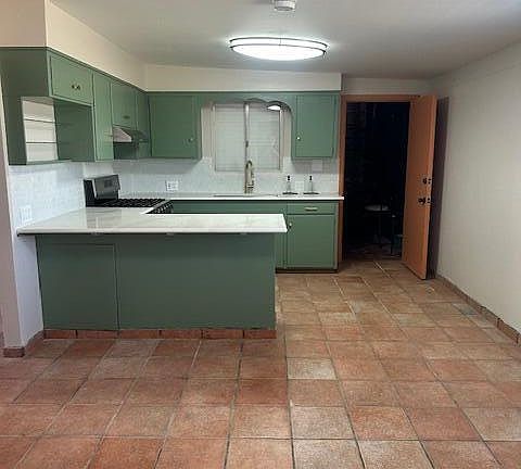 2nd image of 1705 E 6th Street