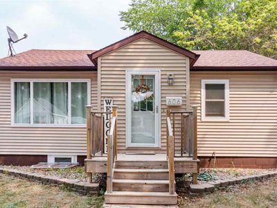 606 12th St NW, Minot, ND, 58703