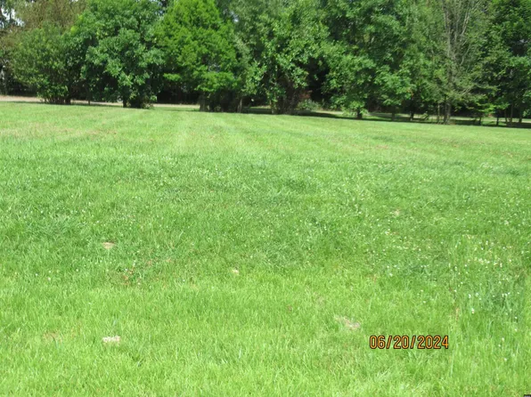 623 Homestead Rd, Troy, TN 38260