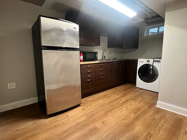 3909 Howard St #101 — Photo 7