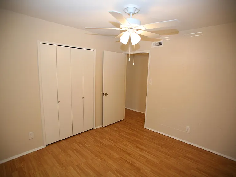 1332 Milford Dr — Photo 11