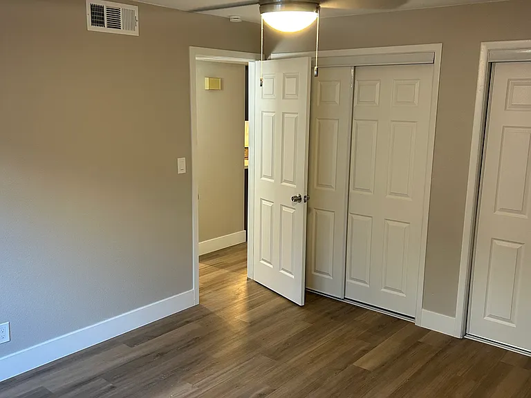 323 S Pioneer #321A — Photo 12