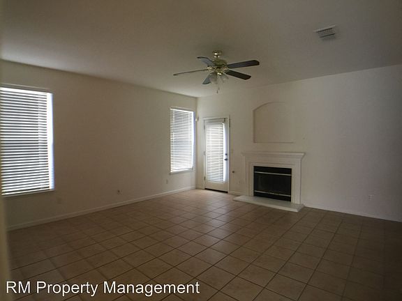3rd image of 9437 Canmoor Cir