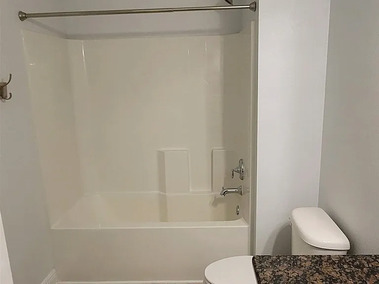 6057 Andhurst Dr — Photo 15