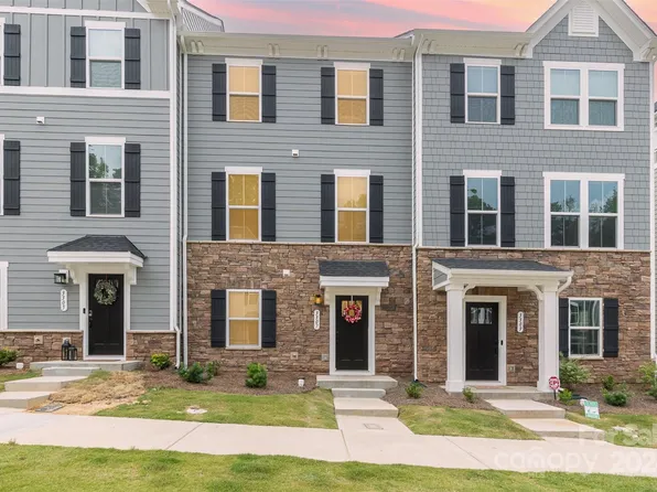 3307 Timber Mill Dr, Matthews, NC 28104