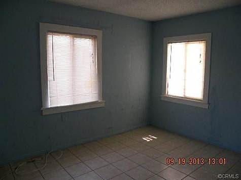 2nd image of 354 W 14th St