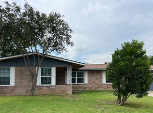 306 Stockton Dr, San Antonio, TX 78216
