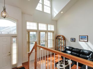 9 Skyview Dr, North Haledon, NJ 07508