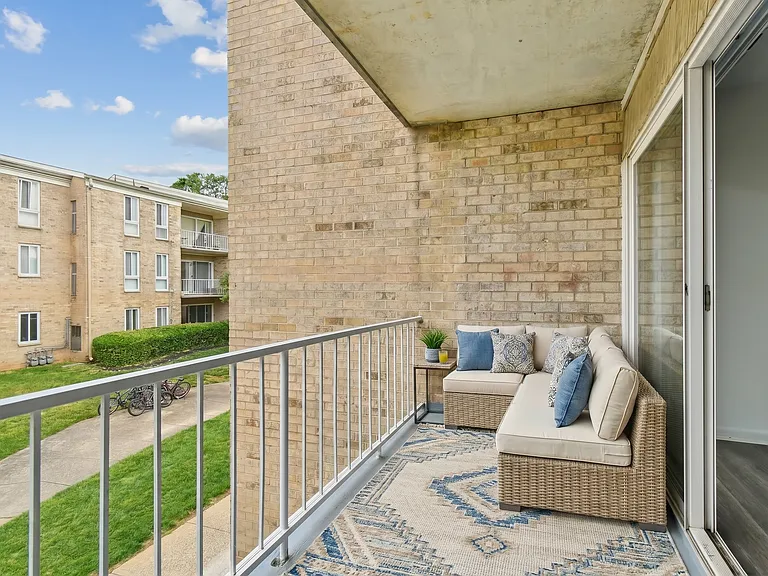 The Apartments at Elmwood Terrace — Photo 18