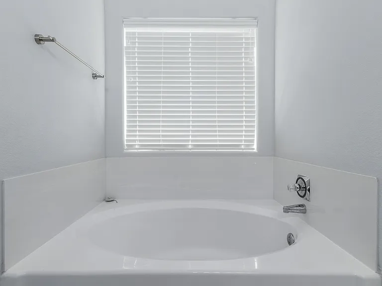 4623 E Libby St — Photo 17