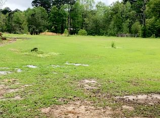 9011 Church Rd, Collinsville, MS 39325