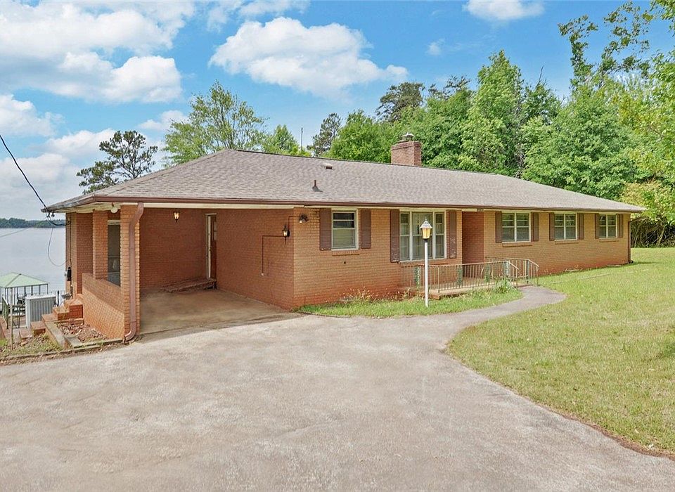1st image of 425 Carter Rd