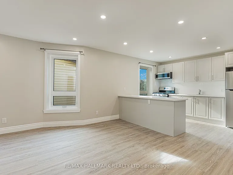 291 Emerald St N #2 — Photo 6