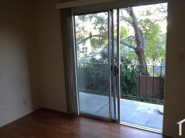 2325 17th Ave APT 1, Oakland, CA 94606