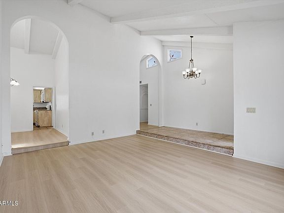 4th image of 10520 N 78TH Place