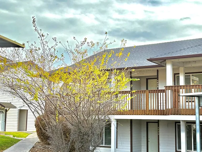 5416 N Hills Dr — Photo 1