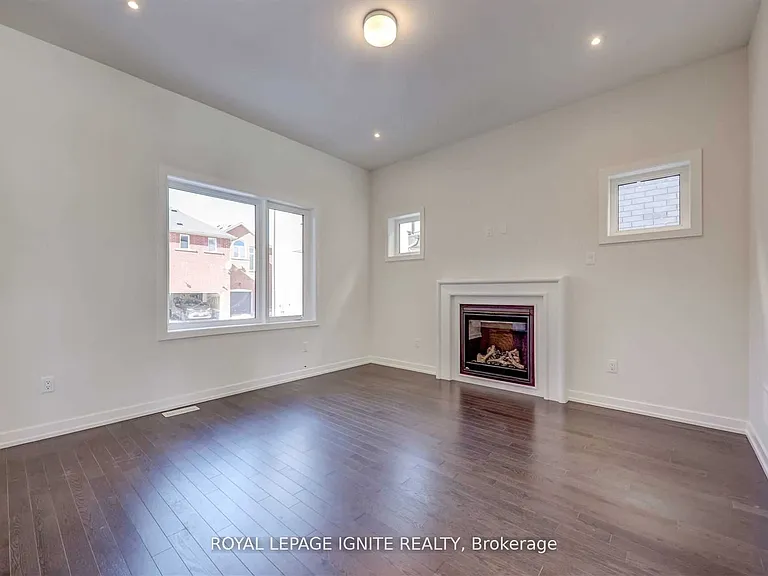 56 Rustle Woods Ave — Photo 16